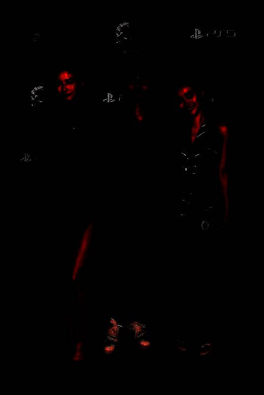 小岛秀夫与劳伦·蔡、忽那汐里另一角度合影