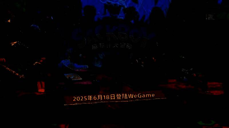 麻布仔大冒险宣传图，卡通角色麻布仔手持武器，背景色彩鲜艳，充满童趣