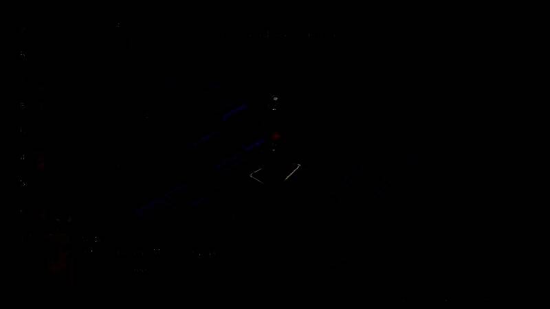 战棋式战斗界面，角色站位清晰，战斗流程井然有序