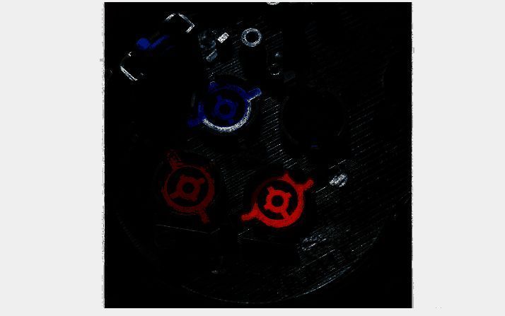 SFC手柄内部结构拆解，可见明显的切削痕迹