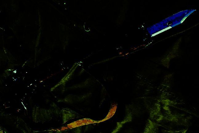 SVDS狙击步枪侧面图，展现枪托折叠结构