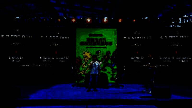 小田泰之在台上宣布SWC新规则