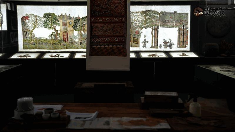 蓆棚斋皮影艺术博物馆内景，陈列着大量珍贵皮影藏品