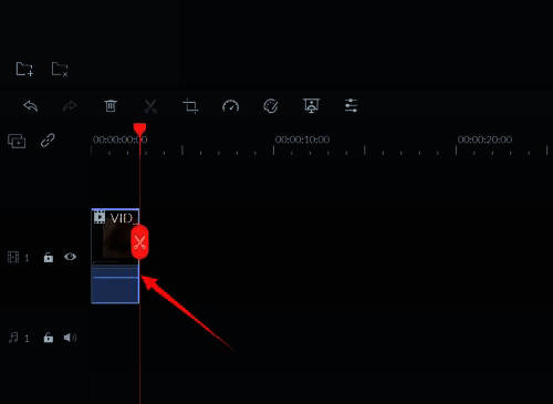 视频切割操作示意图，显示时间轴上的分割点