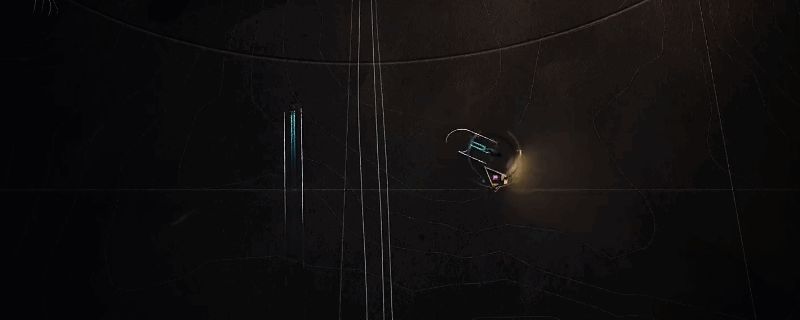 《沙丘：觉醒》游戏内世界地图追踪功能界面展示，界面右下角显示清晰的导航箭头与目标标记