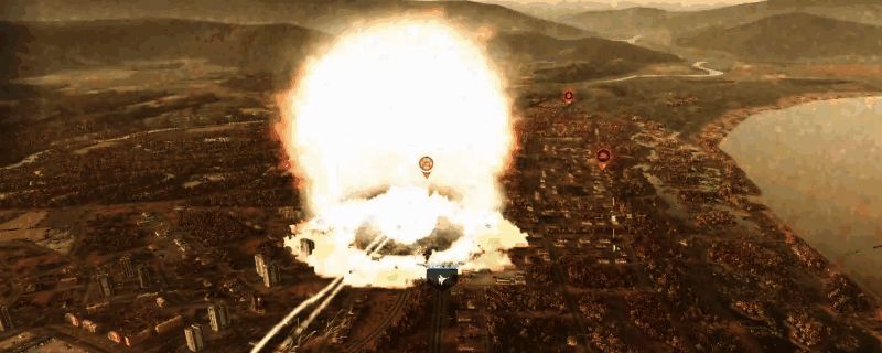 《断箭》游戏中核弹爆炸瞬间，火光冲天，地表被剧烈冲击波摧毁