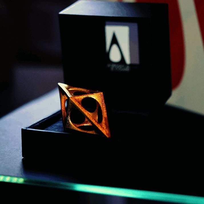 率土之滨陆逊角色PV手稿展示，体现细腻的人物刻画