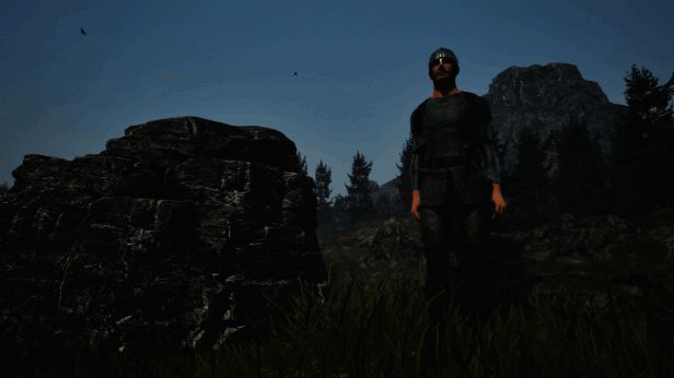 角色定制界面展示，显示多种武器、护甲与技能图标选项，界面中央为角色三维模型预览