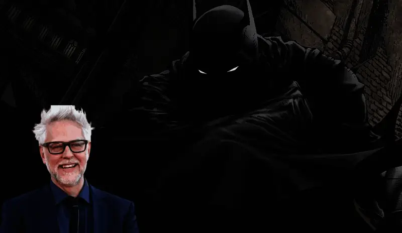 哥谭市夜景下，达米安·韦恩身穿蝙蝠战衣站在高楼边缘的构图