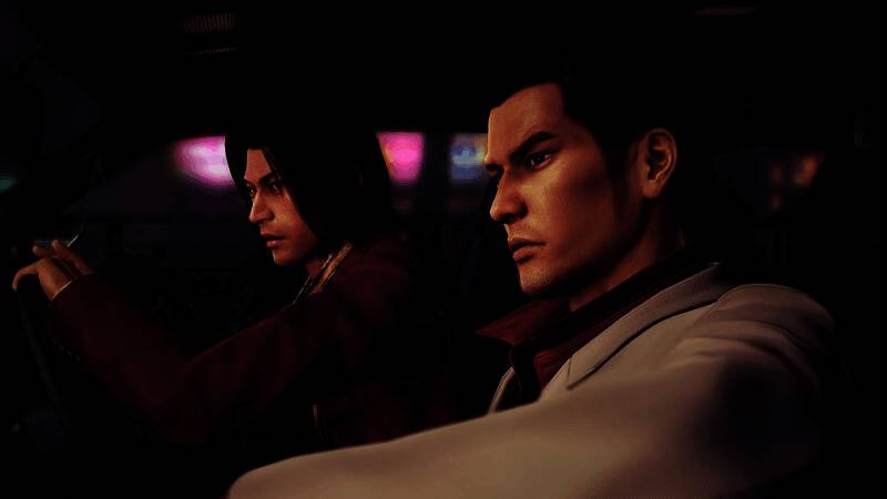 桐生一马挥拳击倒一群敌人，动作流畅有力