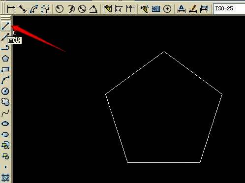 直线工具被选中，准备开始绘制五角星线条