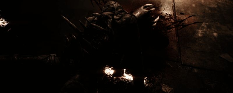 游戏场景展示，昏暗实验室中人物神情惊恐