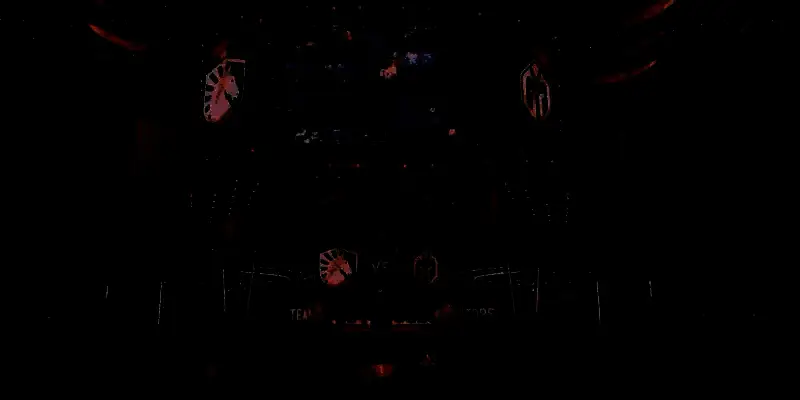 电竞比赛现场观众热情高涨，气氛热烈非凡