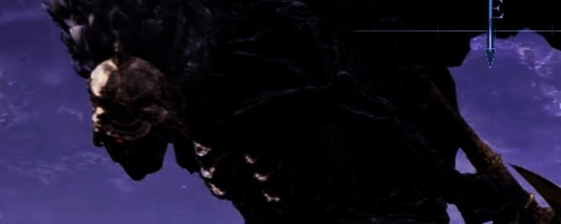 黑剑眷属在楼顶张开双翼，散发黑暗气息，背景为夜色笼罩的城市天际线