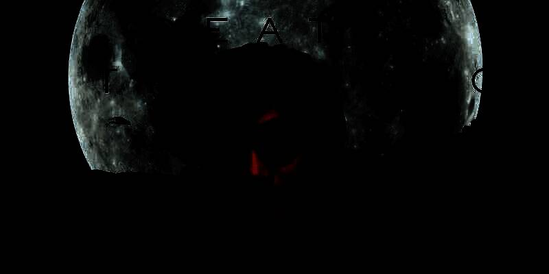 小岛秀夫在活动现场发表讲话，神情轻松