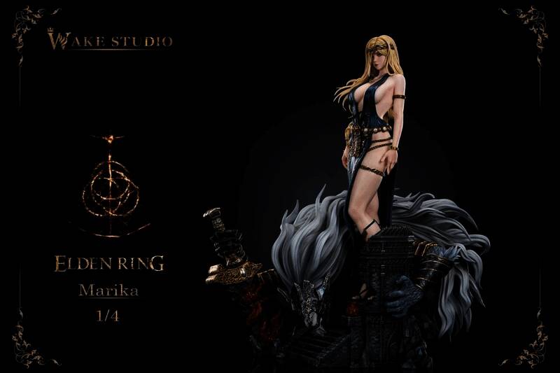 玛莉卡雕像正面展示，手持黑剑，神情庄严肃穆