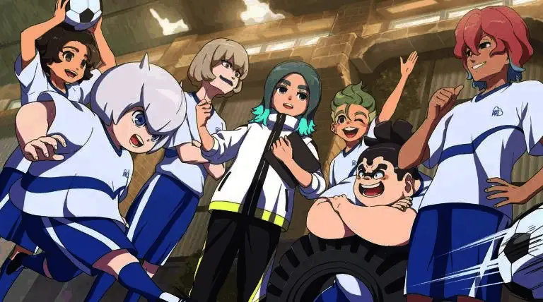 Level-5社长日野晃博接受采访，背景为公司游戏作品集锦