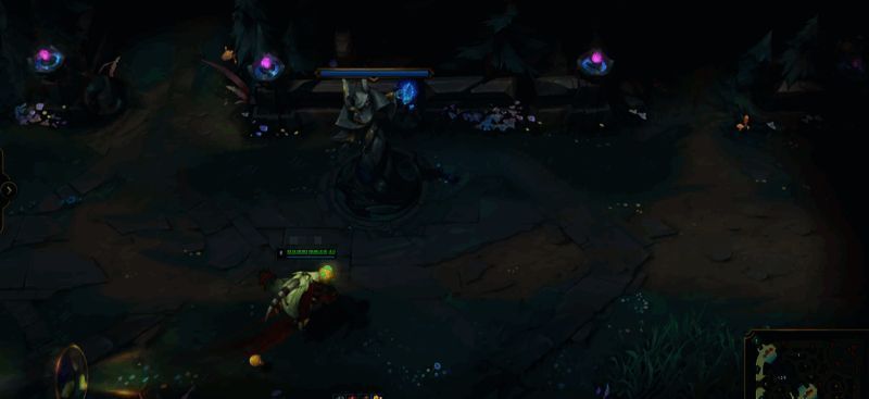 巴德使用星体束缚击中敌方单位，敌人被减速与眩晕状态控制