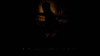 游戏抽卡界面展示，金色卡牌闪耀光芒，背景华丽梦幻