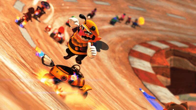 《马里奥赛车世界》游戏界面截图，显示新旧版本对比