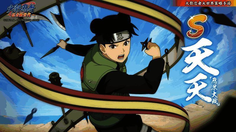 天天手持生日蛋糕，笑容灿烂