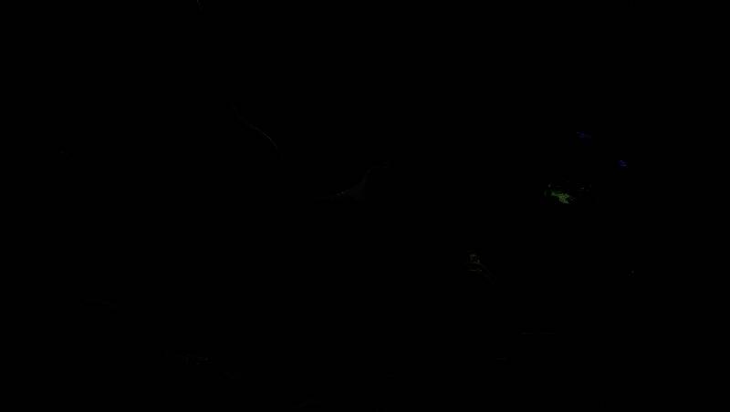 虐杀熔炉游戏画面，主角使用机械义体展开激烈战斗