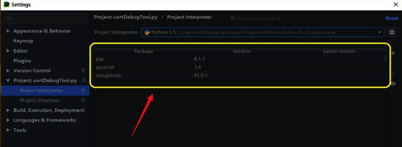 Settings窗口底部显示Apply和OK按钮，OK按钮被鼠标单击激活，表示即将保存当前更改