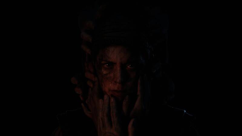 《地狱之刃2》增强版游戏画面展示，主角塞娜身处神秘废墟中