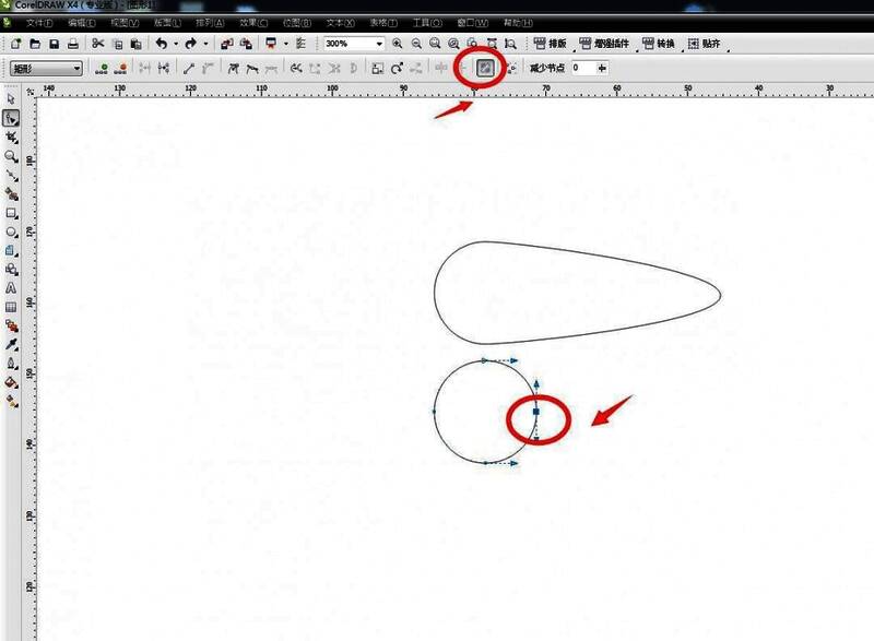 使用弹性模式拖动控制点形成对称椭圆的图形效果展示
