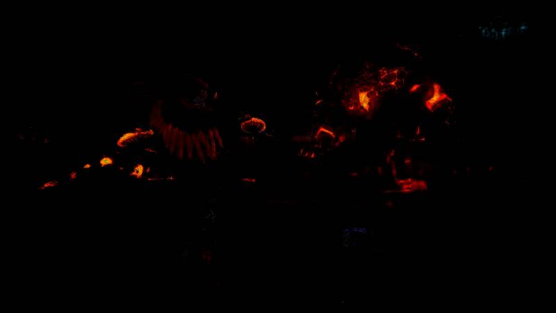 游戏内展示钻石之翼背饰与小万毒海蛇宠物的精致建模图