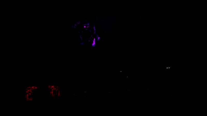 主角手持巨型火箭筒面对巨型Boss，背景火焰爆炸特效震撼