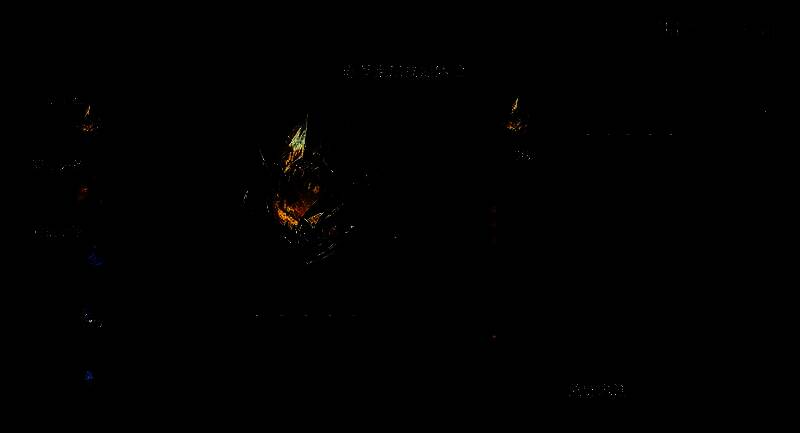 玩家在野外副本中使用传奇宝石进行高强度战斗的场景展示