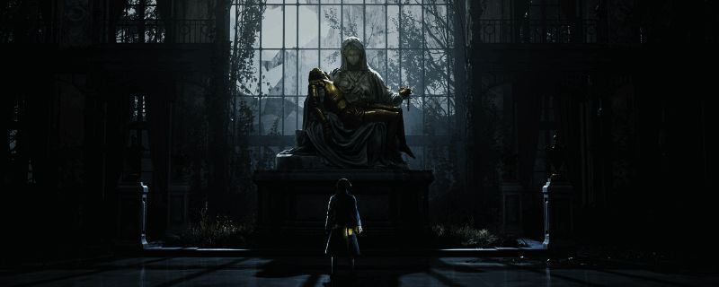 《匹诺曹的谎言》游戏战斗画面，角色手持武器与怪物激烈对抗，场景阴森充满挑战感