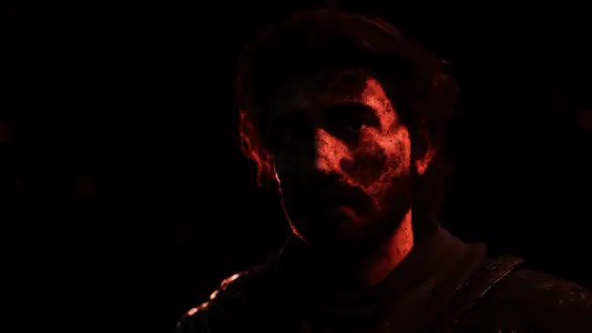 游戏剧情幕后创作手稿展示，纸上绘制着角色设定与世界观草图