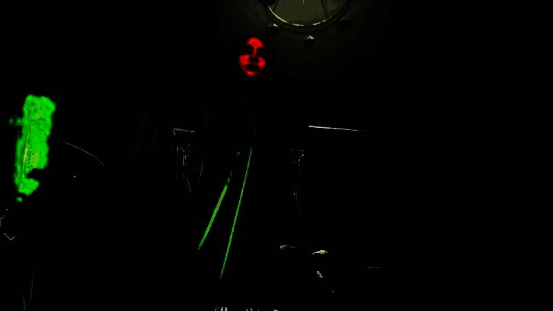 伊芙做出战斗姿态，身着华丽战甲，周围环绕能量光环