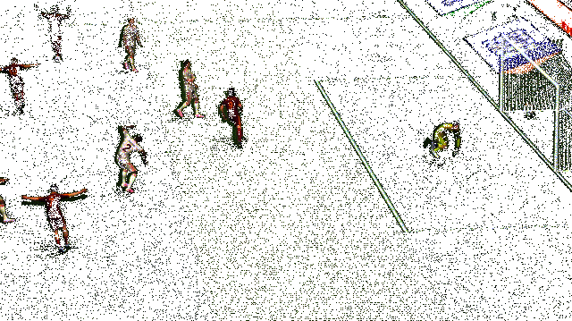 托蒂一脚射门破门瞬间，动作流畅迅速，球速极快