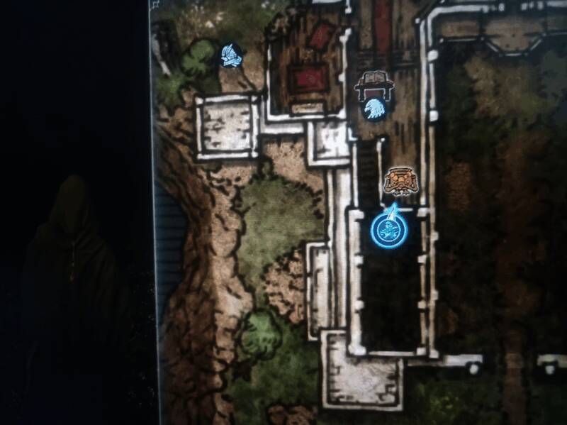 玩家在地下室内与女爵和叛徒进行关键对话的画面