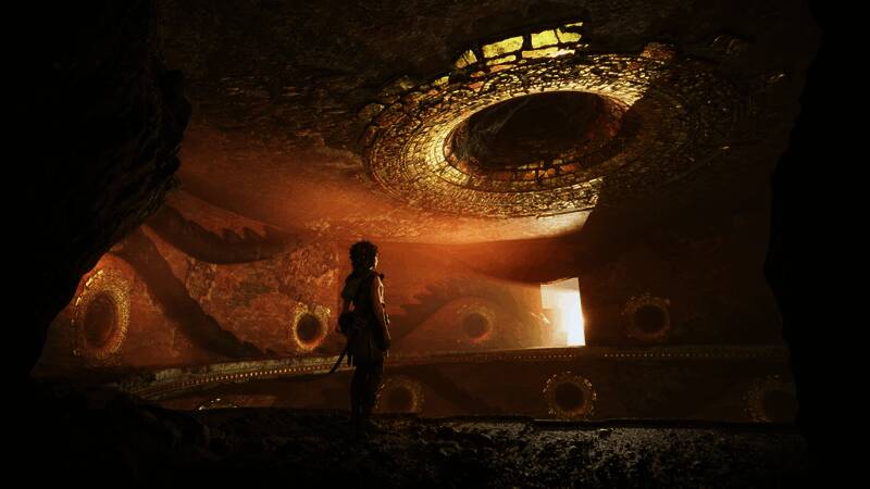 战斗场景截图，索菲亚在狭窄通道中与敌人激烈搏斗