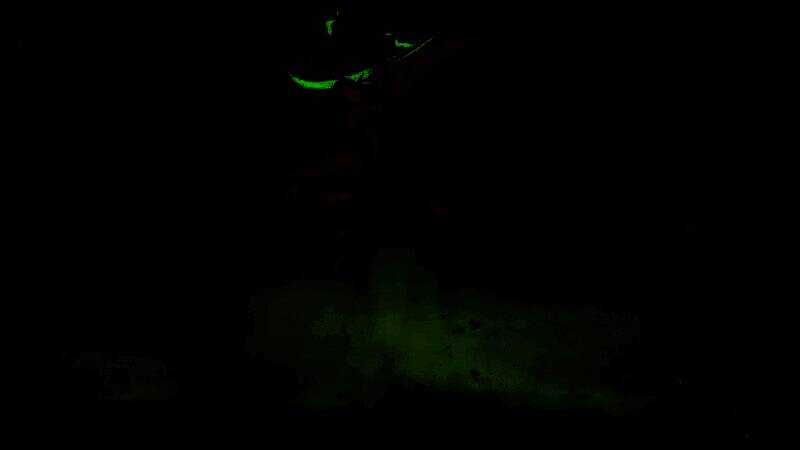 角色技能释放瞬间，光影效果精致细腻