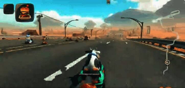 一名奶牛角色手持芝士汉堡站在赛道上，表情略显诡异