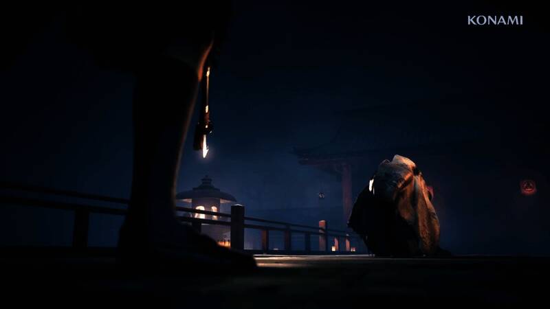 《寂静岭f》主视觉图，浓雾笼罩下的诡异小镇场景，氛围压抑阴森