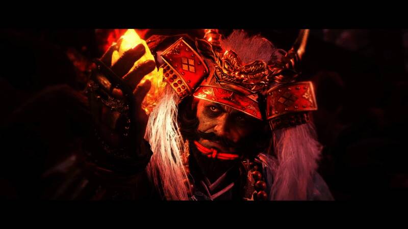 游戏截图：玩家角色手持长刀与巨型妖怪激烈对战，背景为黑暗日式神社环境