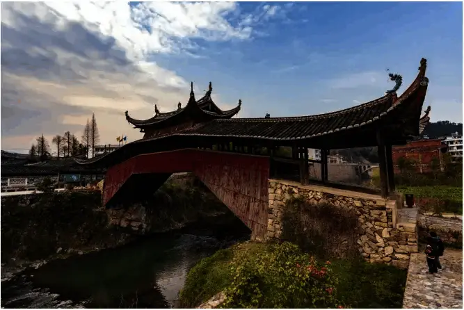 动画中再现采茶舞曲创作过程的艺术画面