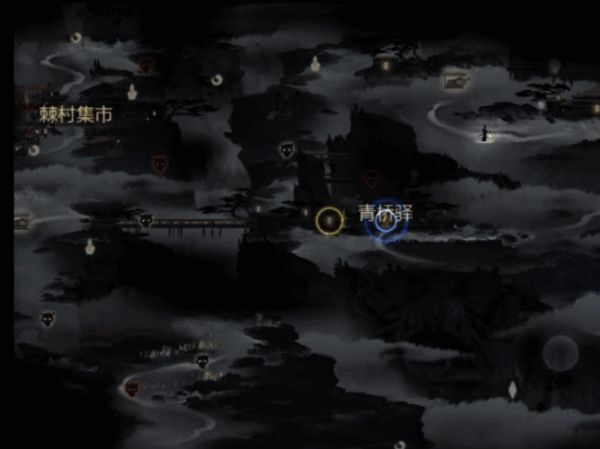 玩家角色正在调查案发现场，仔细检查地面遗留物品