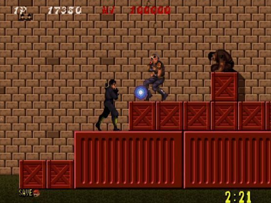 乔·武藏身穿传统忍者服，手持武器准备迎战