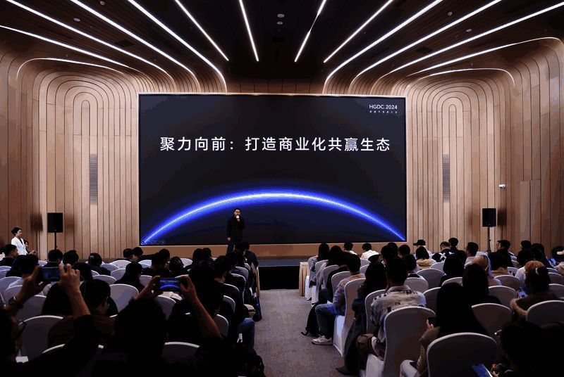 荣耀游戏中心GPU Turbo X引擎性能优化对比图