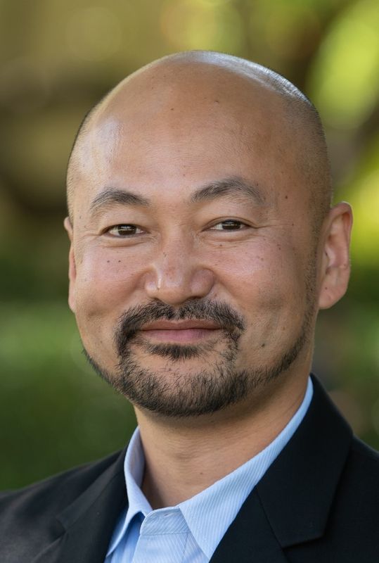 书籍封面展示：《为什么玩游戏会让人变聪明？》