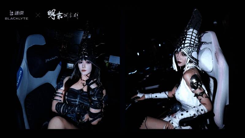 游戏实机画面展示角色技能特效，华丽且流畅