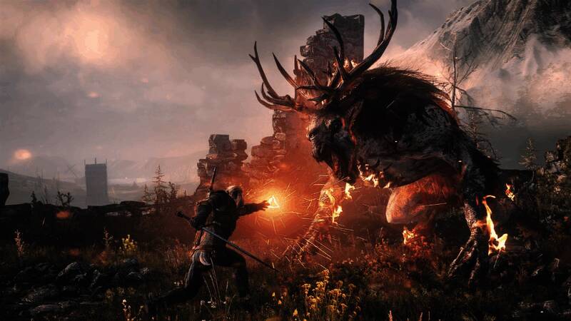 CDPR联合CEO Michal Nowakowski接受采访画面，背景为《巫师》系列游戏海报