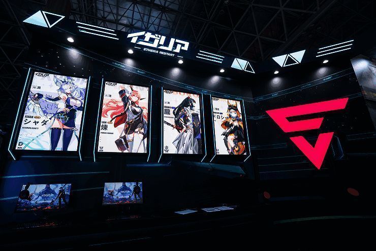 《伊瑟》展台前聚集了大量试玩玩家，气氛热烈